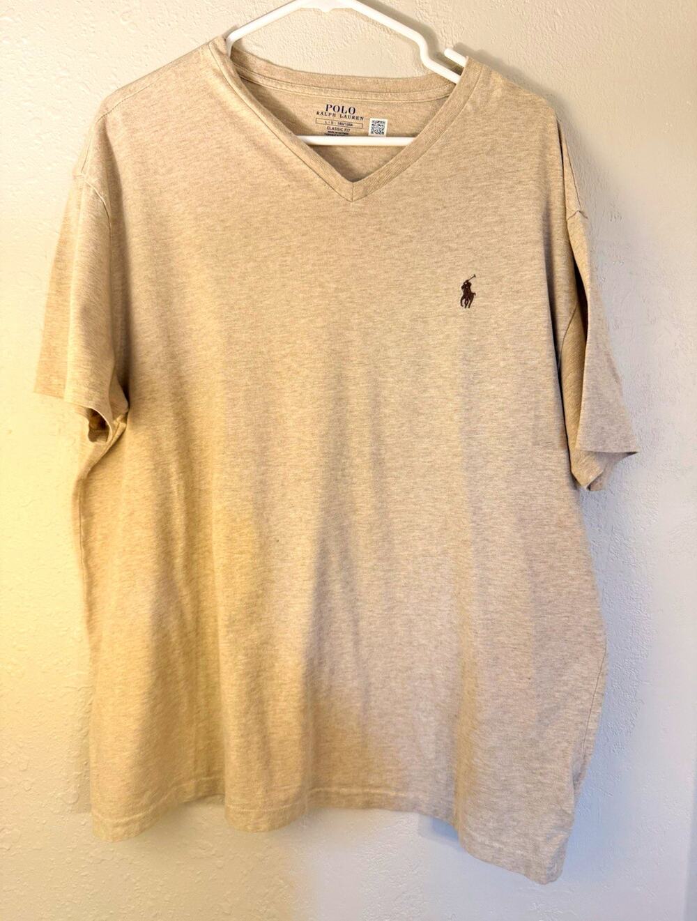 Polo Ralph Lauren Men’s Classic Fit V-Neck Short Sleeve Beige Logo T-Shirt L